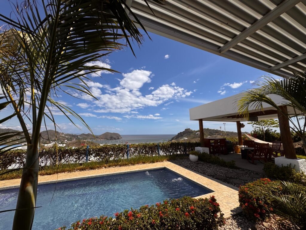 Casa Paraíso Colinas de Miramar